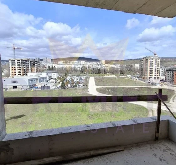 Двустаен апартамент до Джъмбо – външно паркомясто в цената -  - снимка 3 - Имоти Премиер