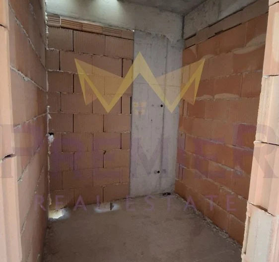 Двустаен апартамент до Джъмбо – външно паркомясто в цената -  - снимка 8 - Имоти Премиер