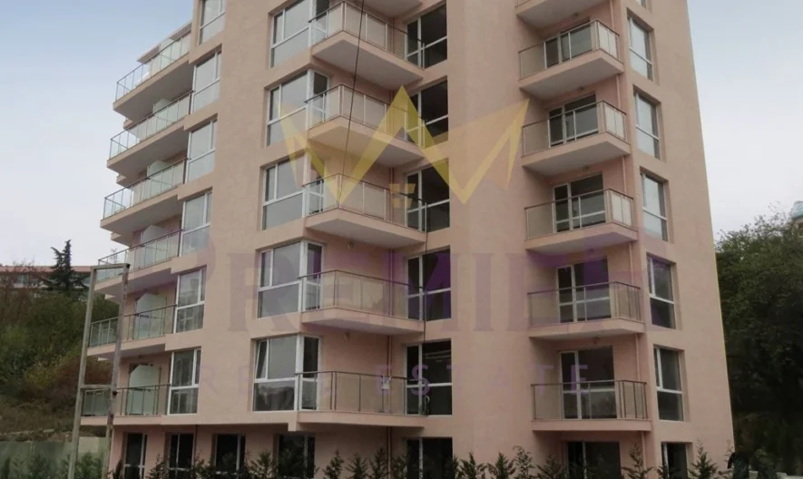 Двустаен Апартамент до к.к.Св.св.Константин и Елена -  - снимка 1 - Имоти Премиер