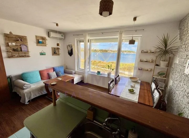 Двустаен апартамент до морето и крайбрежната алея – кв. Василико, Царево - - снимка 4 - Имоти Премиер