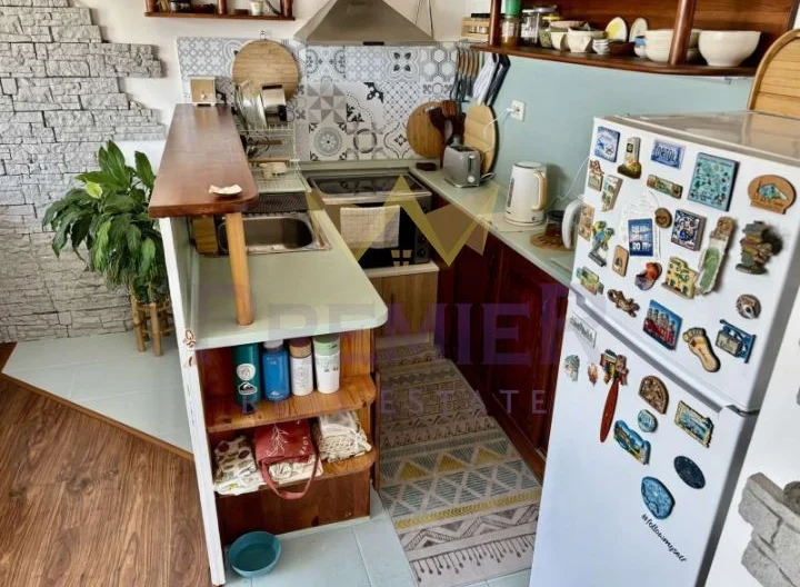 Двустаен апартамент до морето и крайбрежната алея – кв. Василико, Царево - - снимка 7 - Имоти Премиер