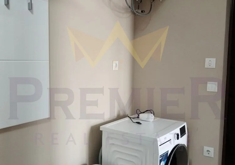 Двустаен апартамент до у-ще Л.Каравелов - - снимка 4 - Имоти Премиер