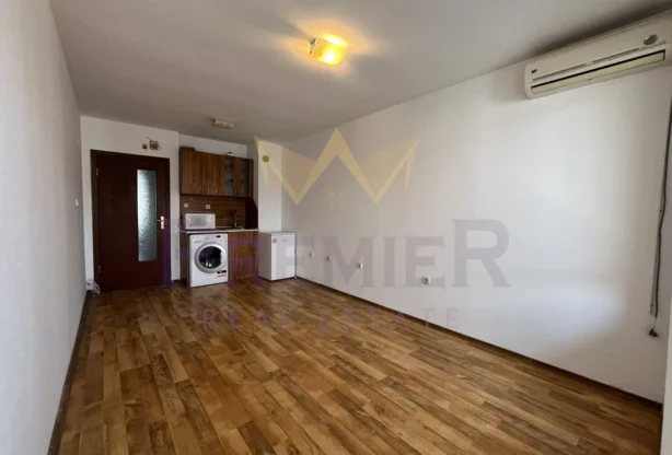 Агенция за недвижими имоти - Имоти Премиер - имот - 1236012, Цена: 400 EUR
