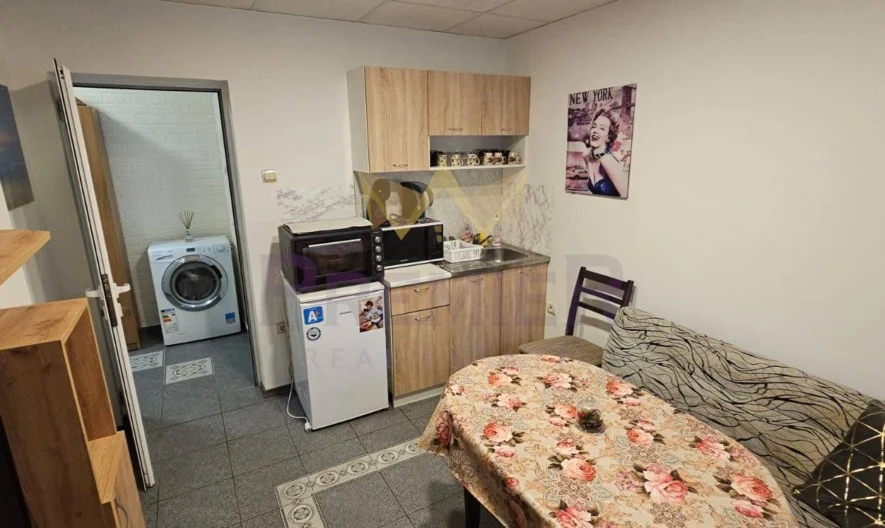 ДВУСТАЕН АПАРТАМЕНТ, ГРЪЦКИ КВАРТАЛ -  - снимка 1 - Имоти Премиер