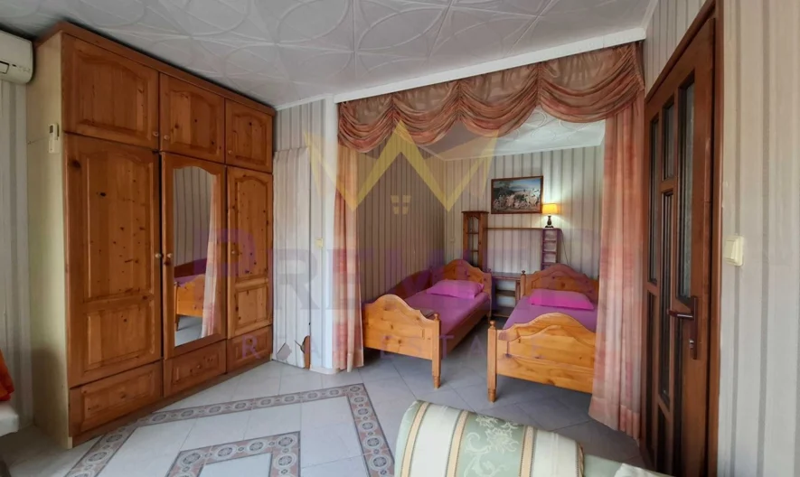 ДВУСТАЕН АПАРТАМЕНТ, ГРЪЦКИ КВАРТАЛ -  - снимка 3 - Имоти Премиер