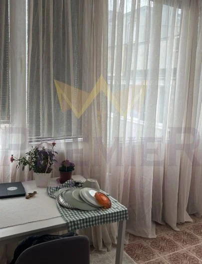 ДВУСТАЕН АПАРТАМЕНТ, ИДЕАЛЕН ЦЕНТЪР - - снимка 5 - Имоти Премиер