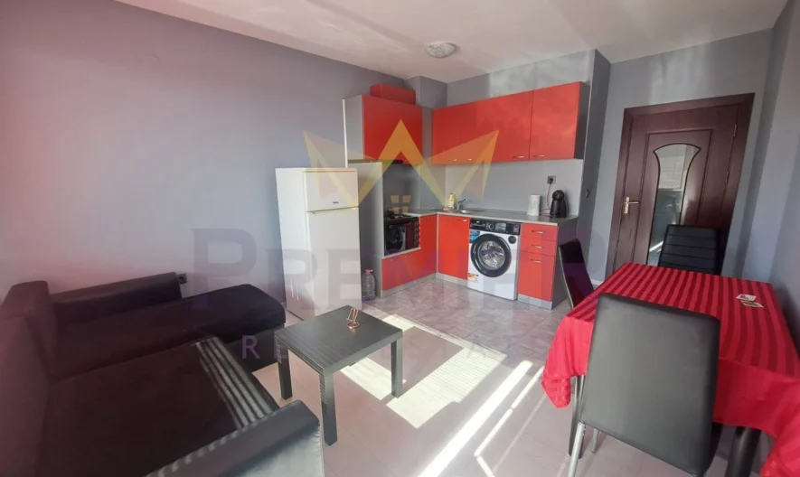 ДВУСТАЕН АПАРТАМЕНТ, КОЛХОЗЕН ПАЗАР -  - снимка 1 - Имоти Премиер