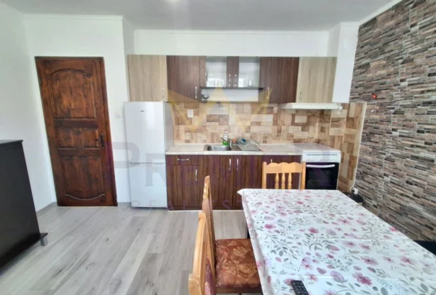 Агенция за недвижими имоти - Имоти Премиер - имот - 1197705, Цена: 400 EUR