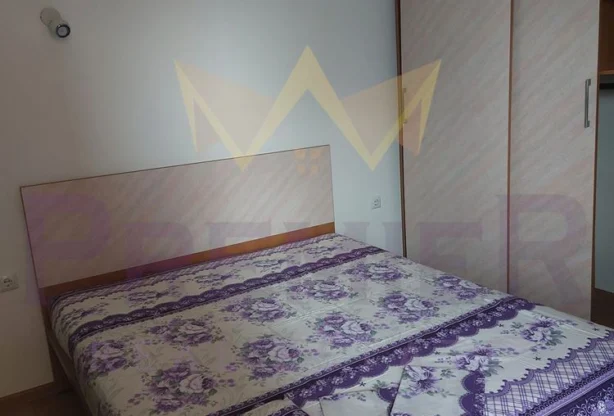 ДВУСТАЕН АПАРТАМЕНТ, КОЛХОЗЕН ПАЗАР - - снимка 2 - Имоти Премиер