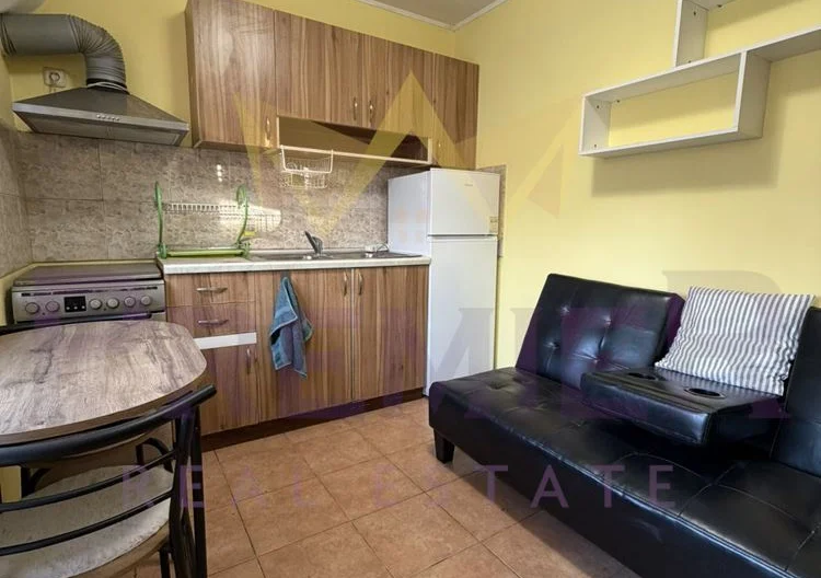 ДВУСТАЕН АПАРТАМЕНТ, КОЛХОЗЕН ПАЗАР -  - снимка 2 - Имоти Премиер