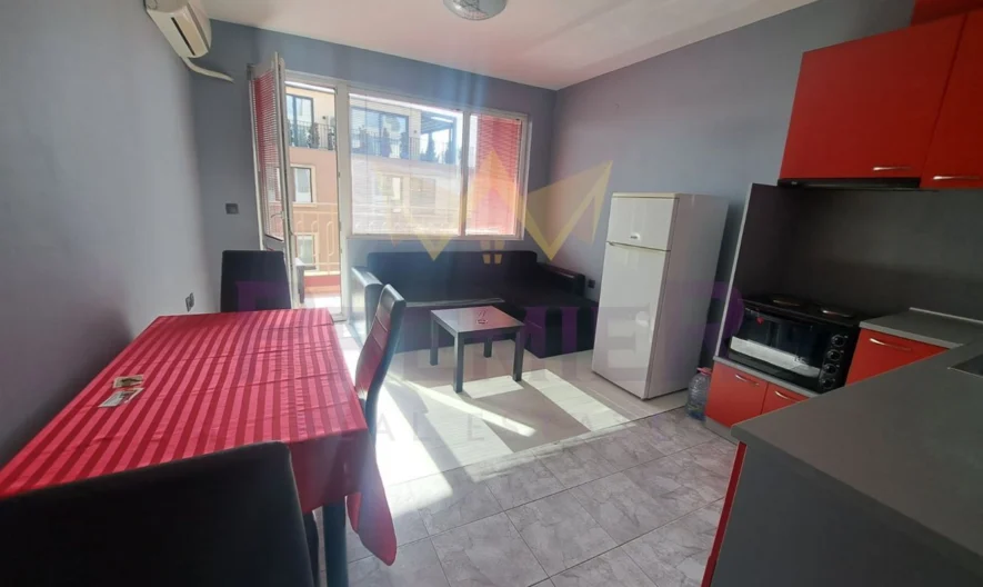 ДВУСТАЕН АПАРТАМЕНТ, КОЛХОЗЕН ПАЗАР -  - снимка 3 - Имоти Премиер