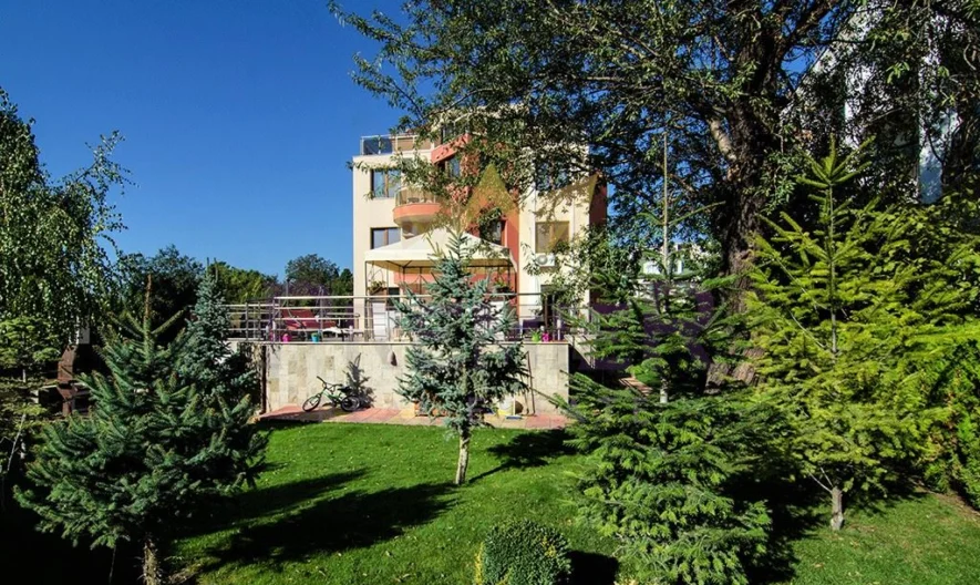 ДВУСТАЕН АПАРТАМЕНТ КОНСТАНТИН И ЕЛЕНА - - снимка 7 - Имоти Премиер