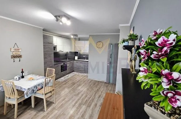 Агенция за недвижими имоти - Имоти Премиер - имот - 1038262, Цена: 766.938 EUR