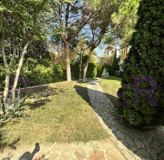 ДВУСТАЕН АПАРТАМЕНТ М-СТ СВ.НИКОЛА - - снимка 14 - Имоти Премиер