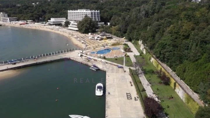 ДВУСТАЕН АПАРТАМЕНТ М-Т КАБАКУМ - - снимка 10 - Имоти Премиер