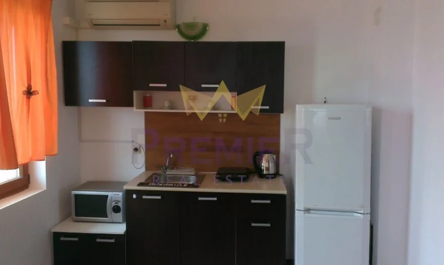 Двустаен апартамент на 300 м от плажа в гр. Бяла -  - снимка 4 - Имоти Премиер