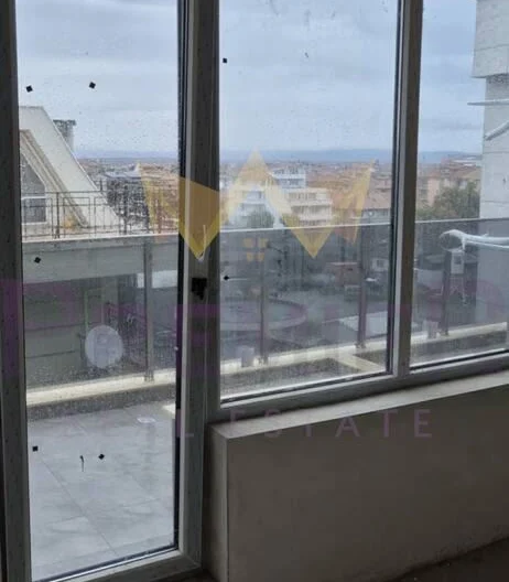 Двустаен апартамент на първа линия море -  - снимка 6 - Имоти Премиер