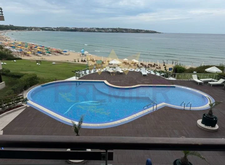 Двустаен апартамент на първа линия море – к-с Пясъчни лилии – Созопол - - снимка 13 - Имоти Премиер