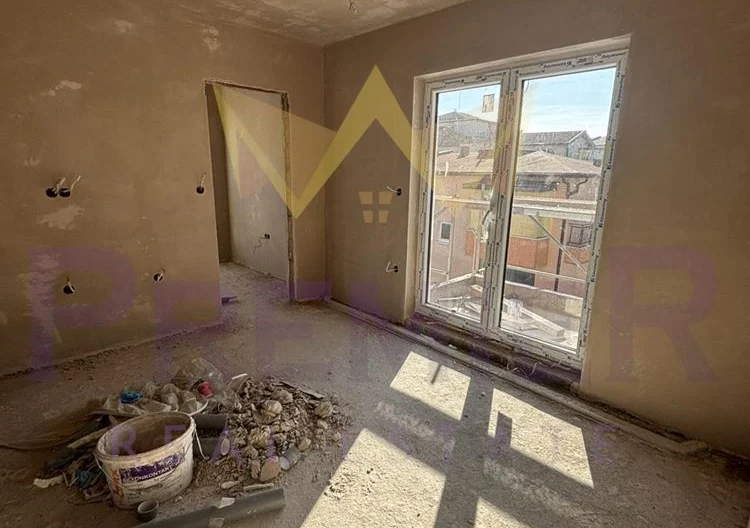 Двустаен Апартамент на централна локация -  - снимка 2 - Имоти Премиер