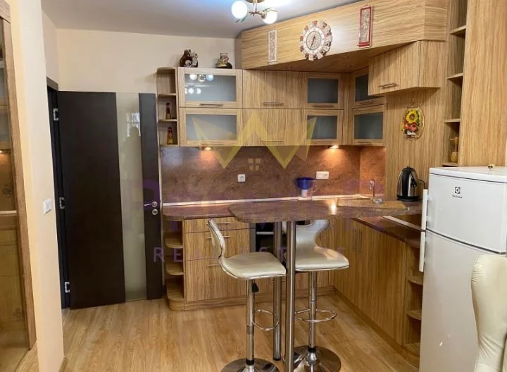 Агенция за недвижими имоти - Имоти Премиер - имот - 1091429, Цена: 600 EUR