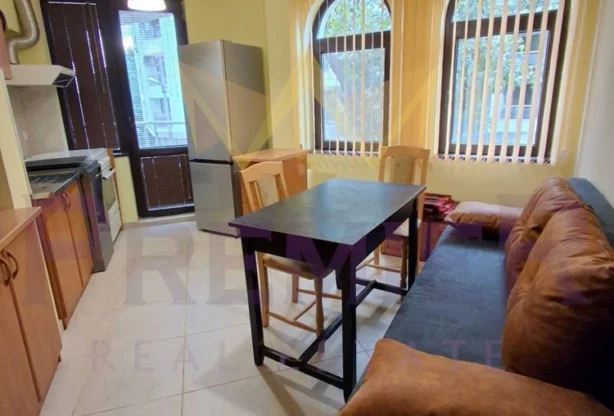 Агенция за недвижими имоти - Имоти Премиер - имот - 1248835, Цена: 450 EUR