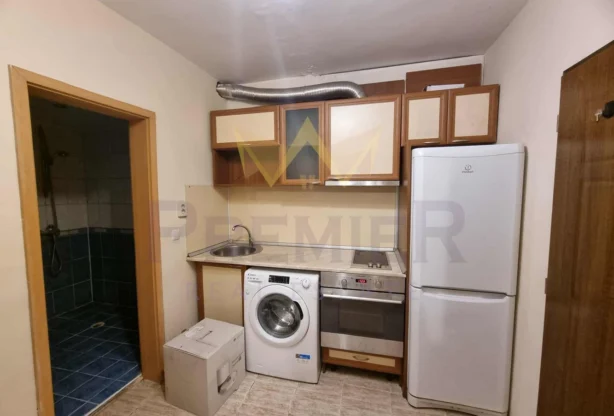 Агенция за недвижими имоти - Имоти Премиер - имот - 1090809, Цена: 370 EUR