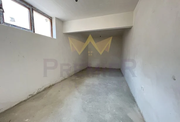 Агенция за недвижими имоти - Имоти Премиер - имот - 692281, Цена: 75900 EUR