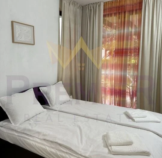 двустаен апартамент с частен двор и басейн в Кошарица. - - снимка 5 - Имоти Премиер