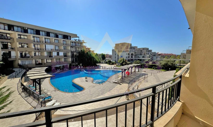 Двустаен апартамент с гледка към басейна в Свети Влас 90 м2 - - снимка 8 - Имоти Премиер