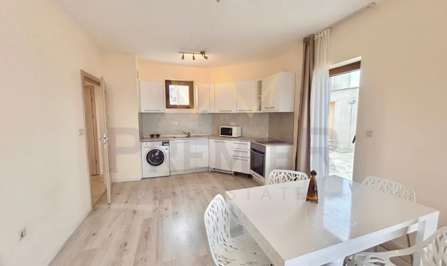 Двустаен апартамент  с гледка към морето и плажа на кв.Аспарухово. -  - снимка 2 - Имоти Премиер