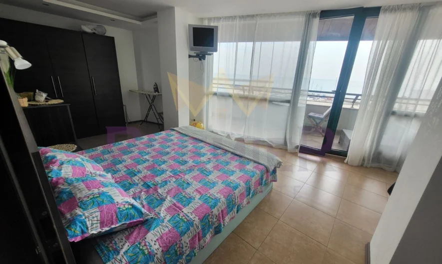 Двустаен апартамент с МОРСКА ПАНОРАМА. 142кв. - - снимка 2 - Имоти Премиер