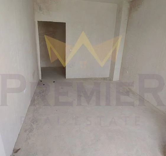 Двустаен апартамент с паркомясто – Бриз - - снимка 1 - Имоти Премиер