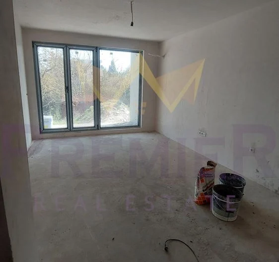 Двустаен апартамент с паркомясто – Бриз - - снимка 2 - Имоти Премиер