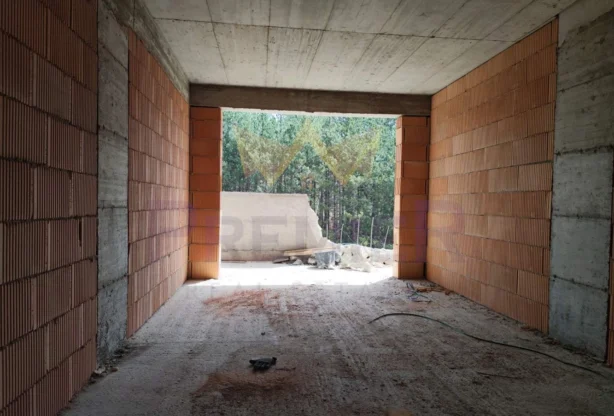 Агенция за недвижими имоти - Имоти Премиер - имот - 905603, Цена: 92000 EUR