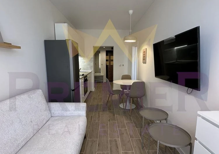 Двустаен апартамент с просторна лоджия и частен двор в затворен комплекс. - - снимка 2 - Имоти Премиер