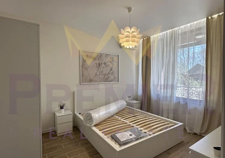 Двустаен апартамент с просторна лоджия и частен двор в затворен комплекс. - - снимка 3 - Имоти Премиер