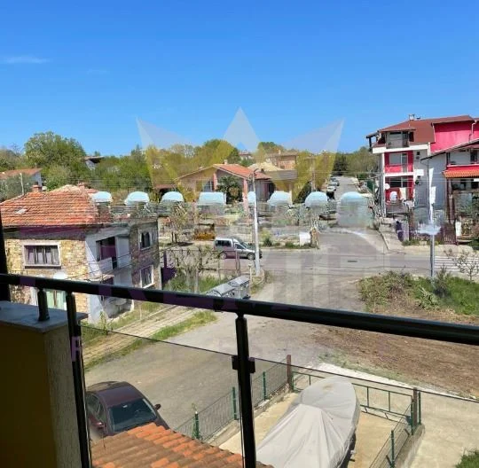 ДВУСТАЕН АПАРТАМЕНТ с. ВАРВАРА - - снимка 8 - Имоти Премиер