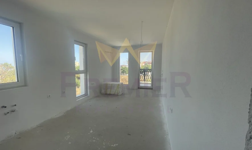 Двустаен Апартамент със собствен озеленен двор -  - снимка 4 - Имоти Премиер