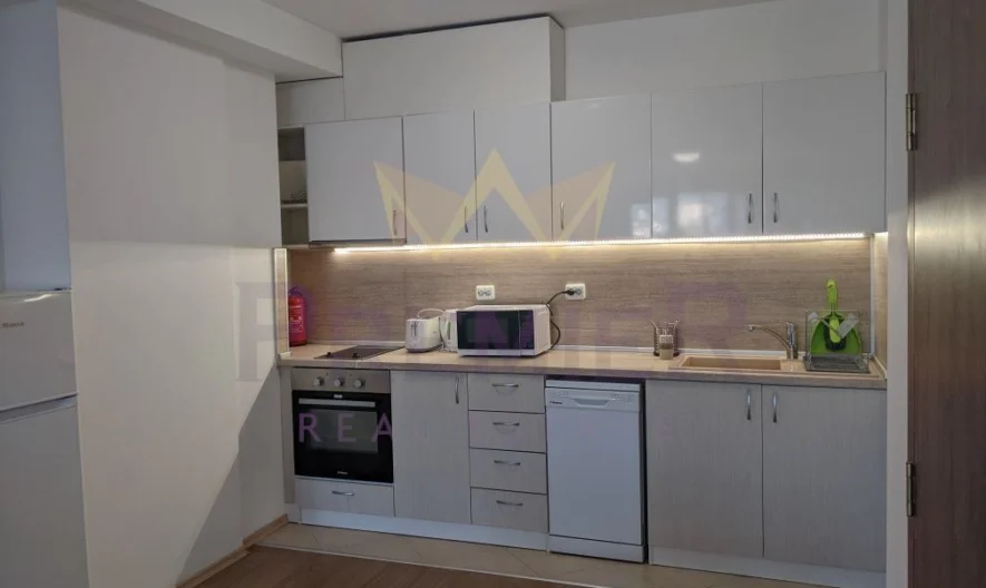 ДВУСТАЕН АПАРТАМЕНТ ТОП СГРАДА МОРСКА ПАНОРАМА - - снимка 1 - Имоти Премиер