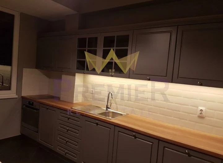 Двустаен апартамент ЦЕНТЪР -  - снимка 5 - Имоти Премиер