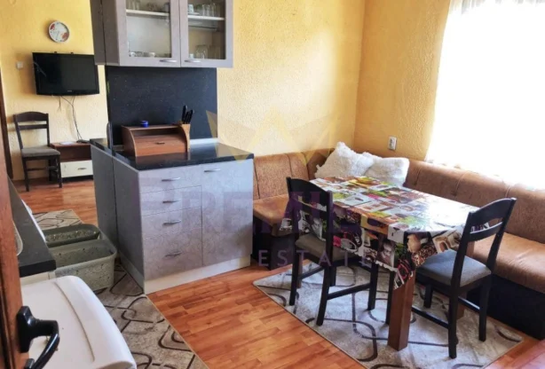 Агенция за недвижими имоти - Имоти Премиер - имот - 1088050, Цена: 332.3398 EUR