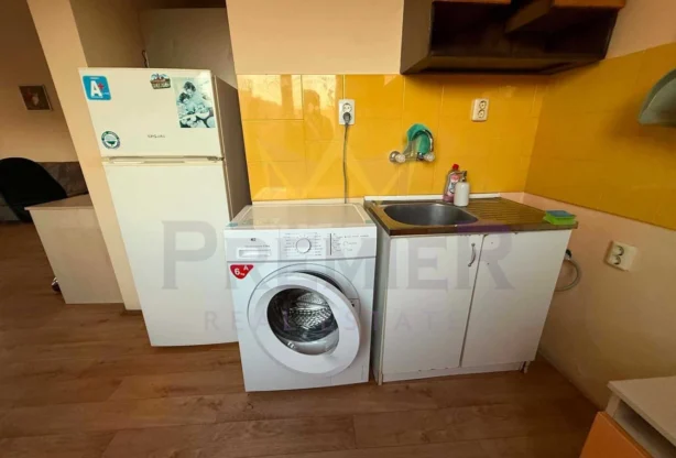 Агенция за недвижими имоти - Имоти Премиер - имот - 1223173, Цена: 400 EUR