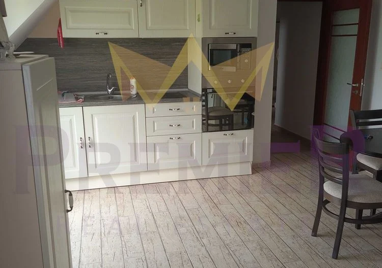 ДВУСТАЕН АПАРТАМЕНТ В ГАЛАТА - - снимка 1 - Имоти Премиер