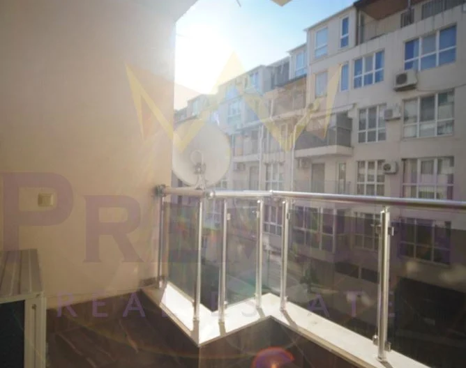 Двустаен апартамент в гр. Поморие, разположен на метри от морето -  - снимка 11 - Имоти Премиер