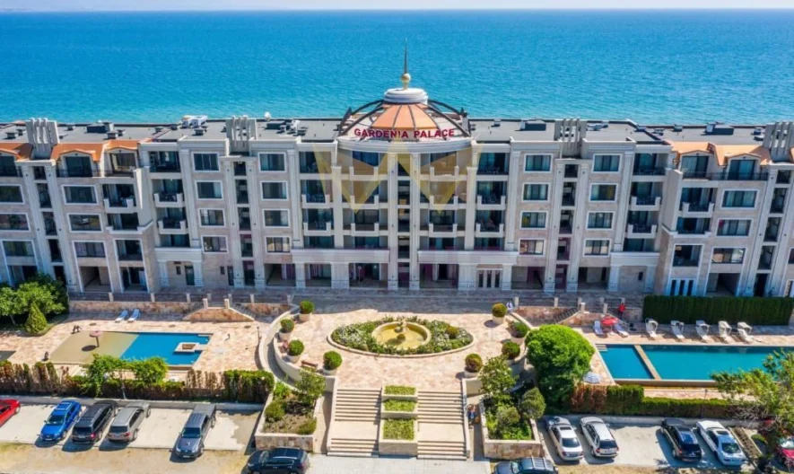 Двустаен апартамент в гр.Поморие с уникална сделка море -  - снимка 8 - Имоти Премиер