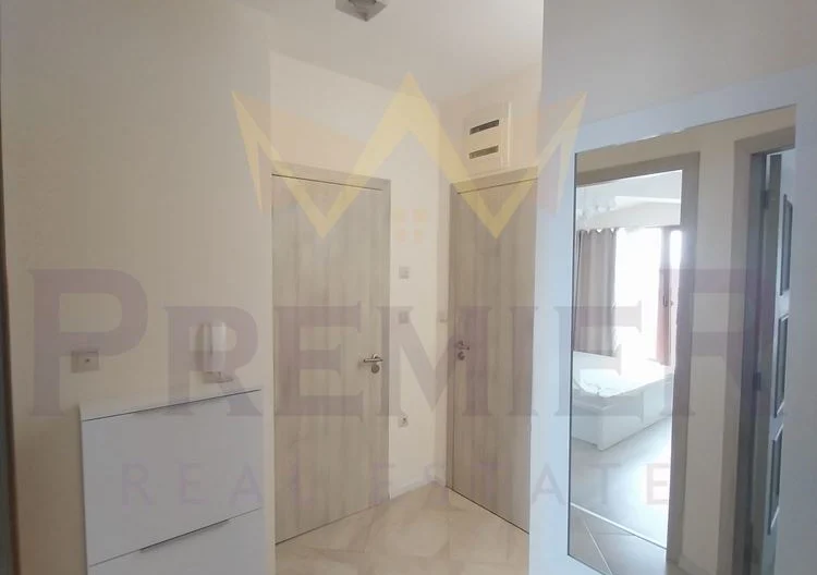 Двустаен апартамент в кв. Аспарухово - - снимка 3 - Имоти Премиер