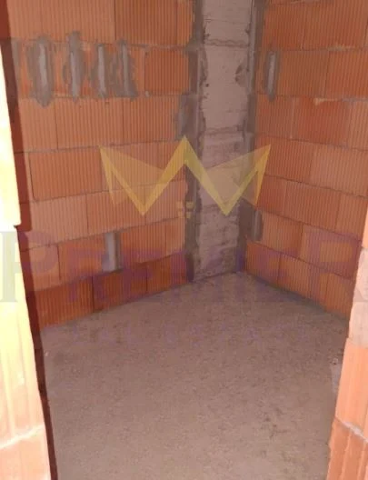 Двустаен апартамент в кв. Аспарухово -  - снимка 8 - Имоти Премиер