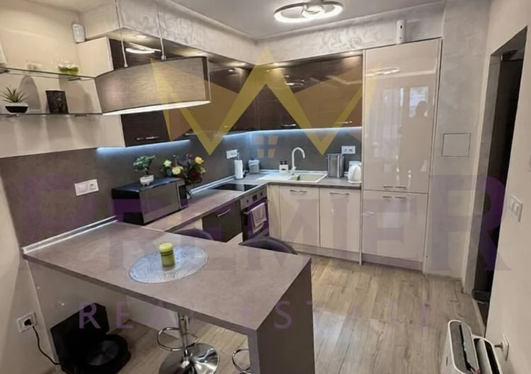 Двустаен апартамент в кв. Лазур - - снимка 3 - Имоти Премиер