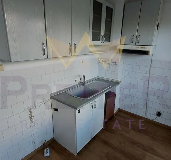 Двустаен апартамент в кв. Смирненски - - снимка 2 - Имоти Премиер