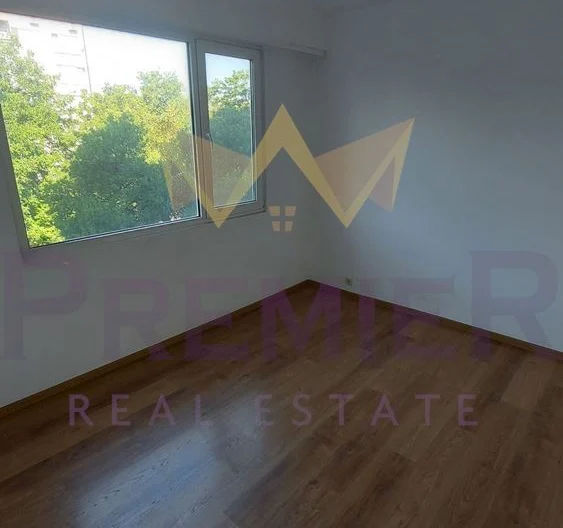 Двустаен апартамент в кв. Смирненски - - снимка 5 - Имоти Премиер